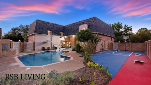 7BR 5BA w Pool, Hot Tub, Sport Court & Game Room