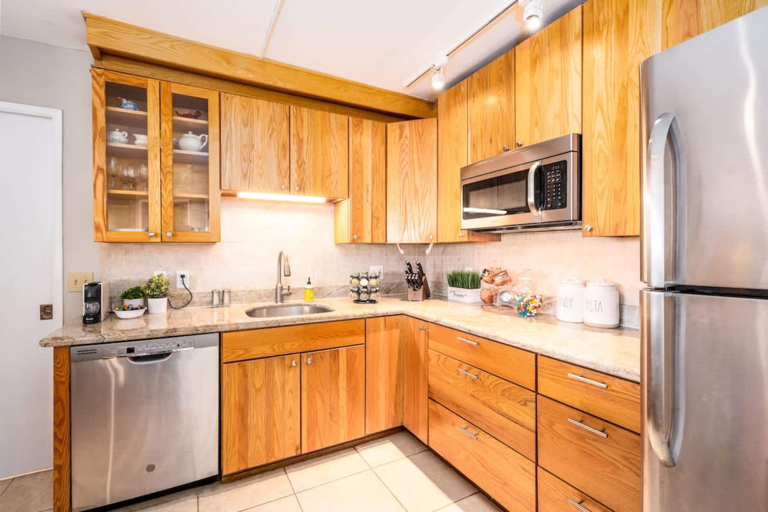 Condo in Kihei · ★4.5 · 1 bedroom · 1 bed · 1 bath - Image 9