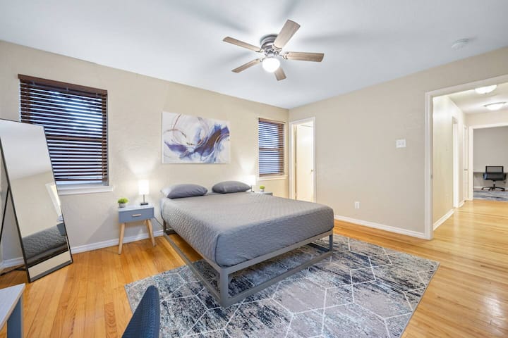 Uključuje kupaonicu s WC-om