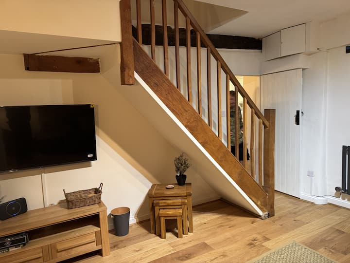 Cottage-confort-sdb Privée Avec Douche-vue Sur Rue - Burford
