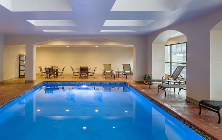 Wyndham | 2 Oversized Rooms | Near Bourbon Street - New Orleans, LA
