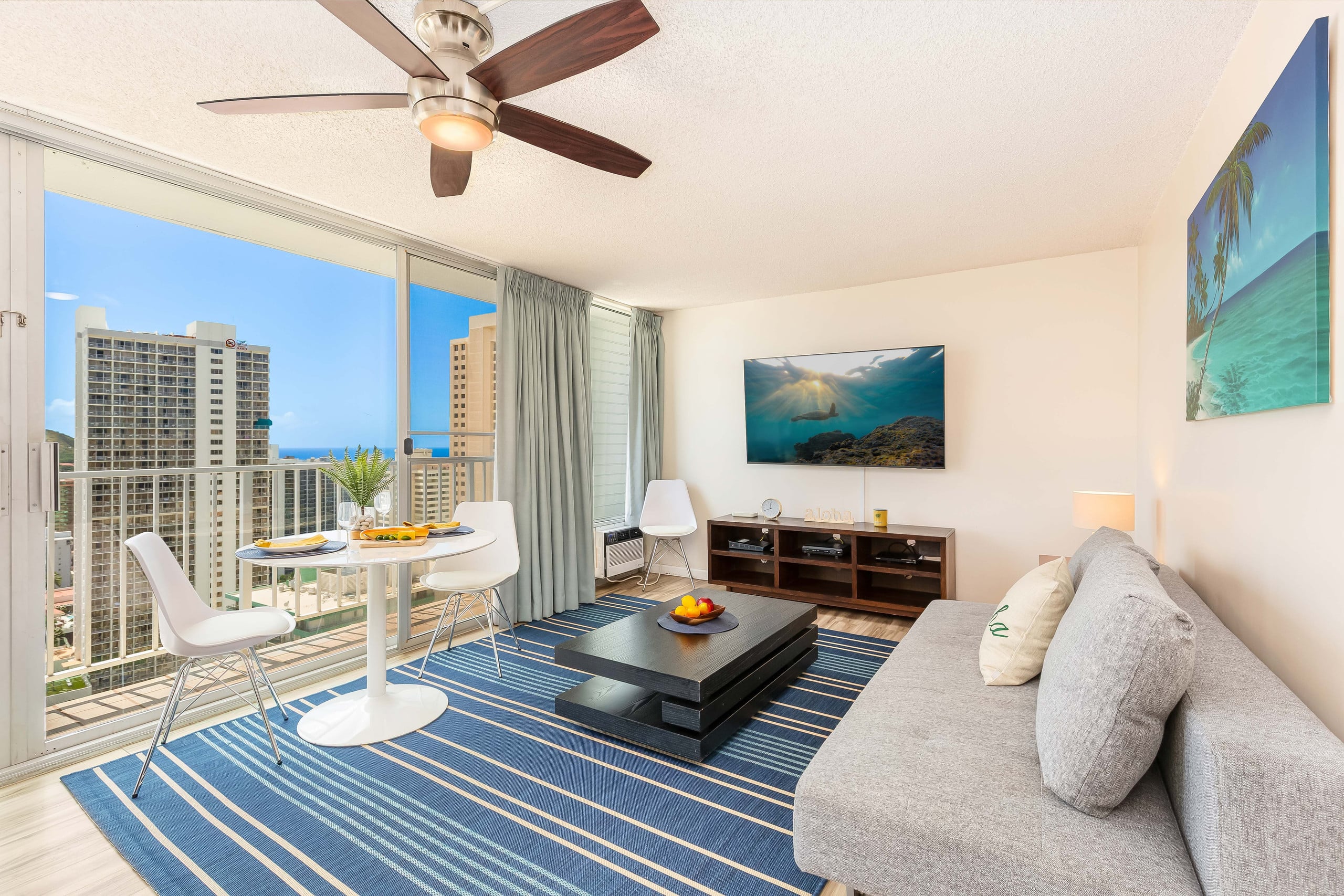 Ocean-Diamond Head Views Condo at Pacific Monarch - Image 3