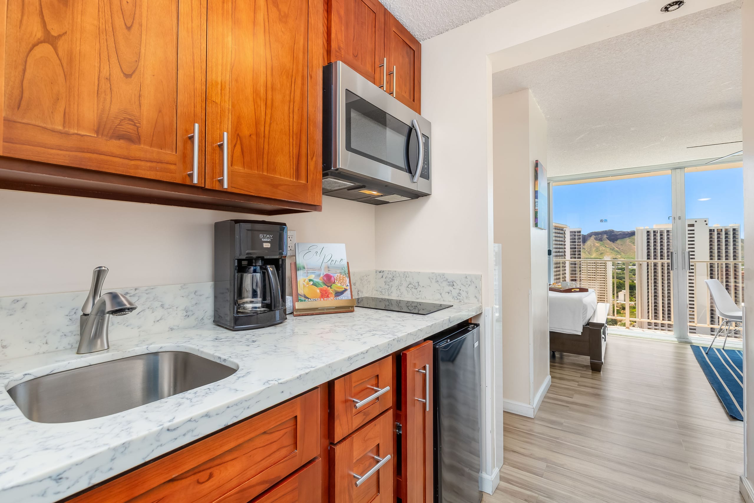 Ocean-Diamond Head Views Condo at Pacific Monarch - Image 18