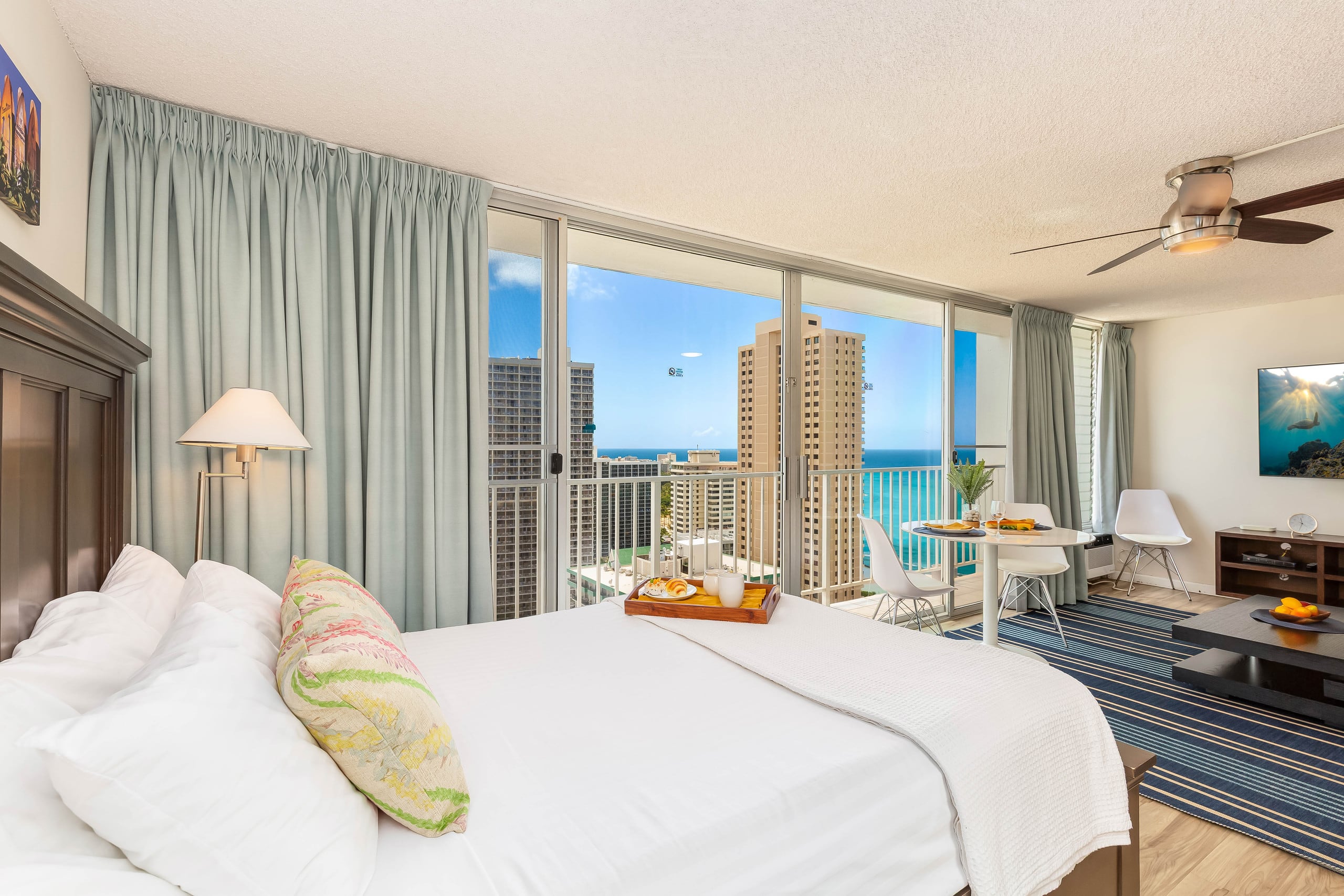 Ocean-Diamond Head Views Condo at Pacific Monarch - Image 4