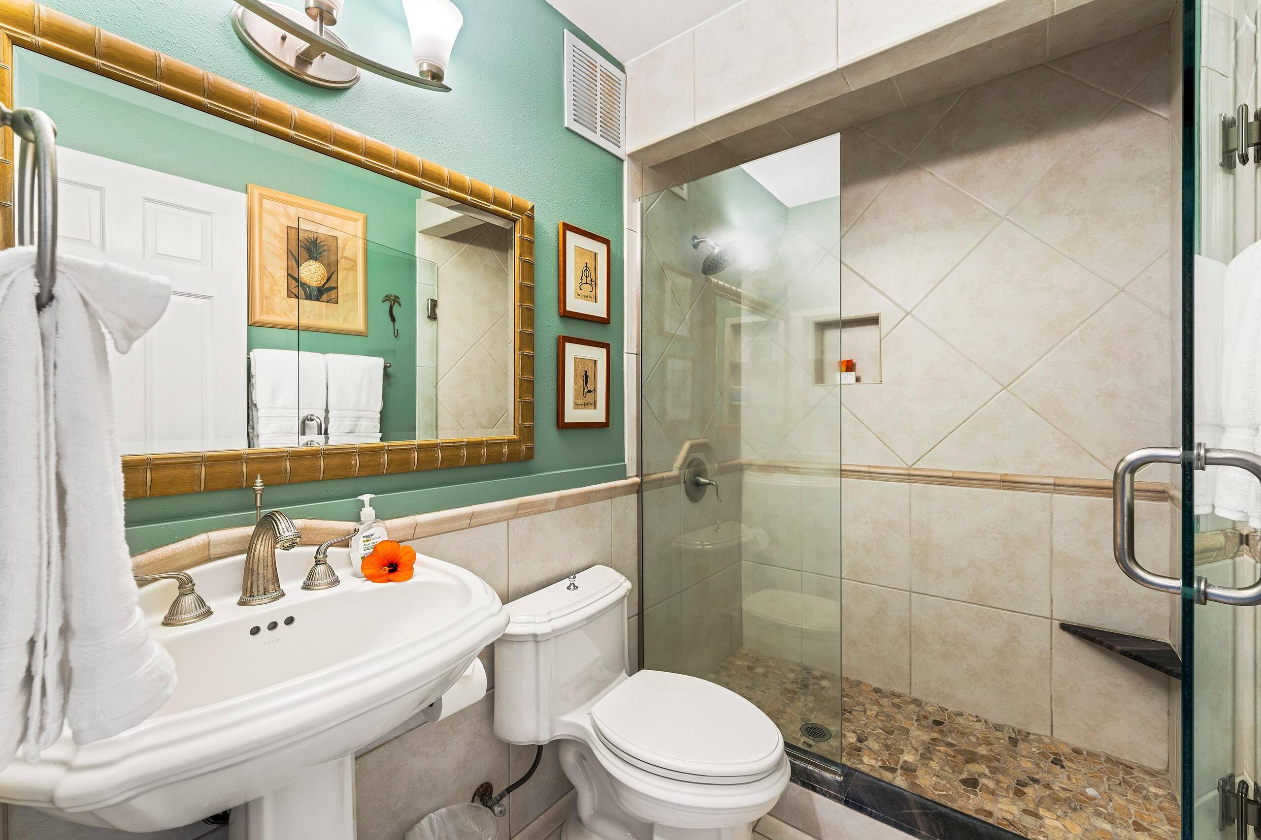 Condo in Kailua-Kona · ★4.78 · 2 bedrooms · 2 beds · 3 baths - Image 15