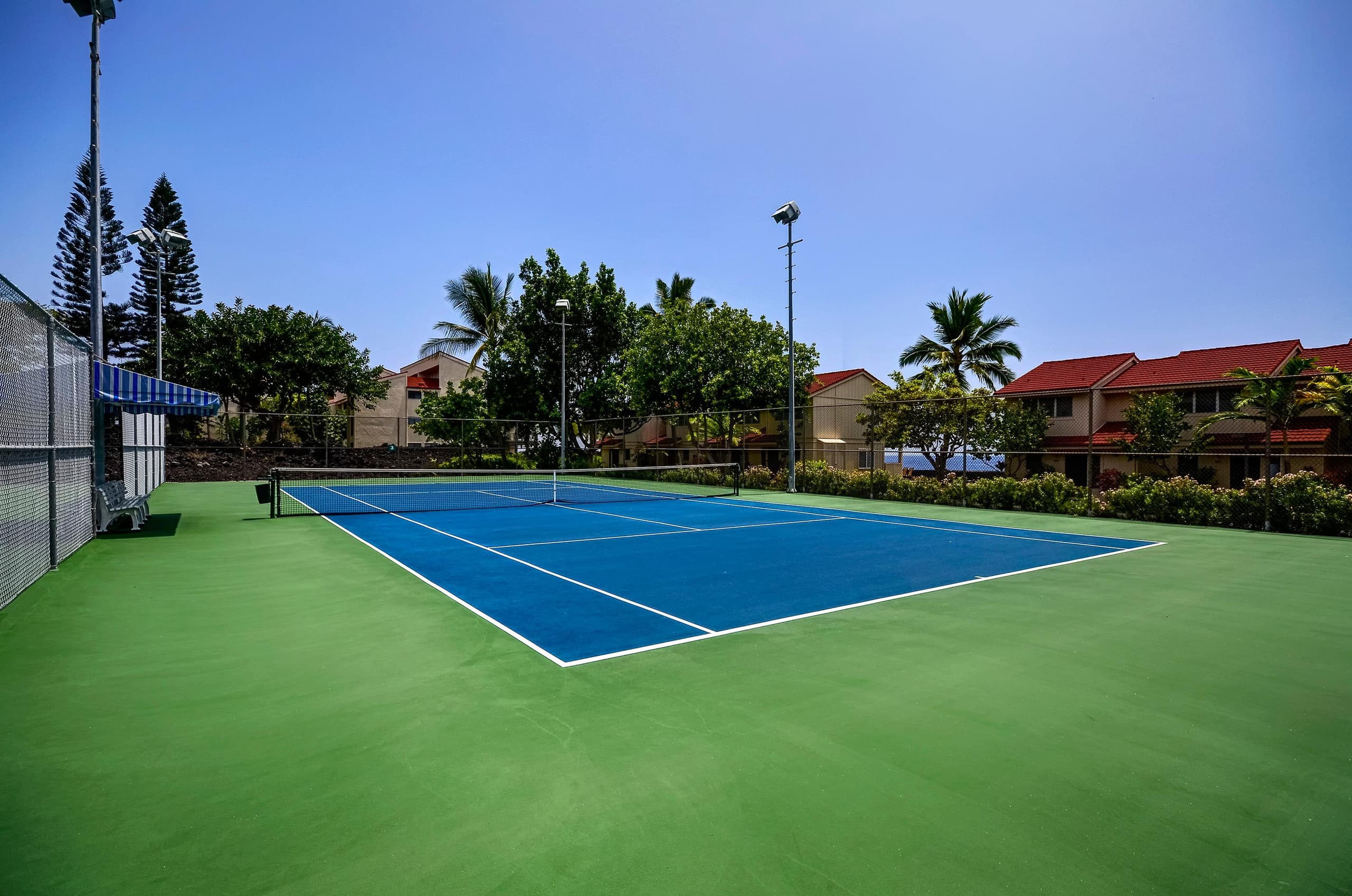 Condo in Kailua-Kona · ★4.78 · 2 bedrooms · 2 beds · 3 baths - Image 35