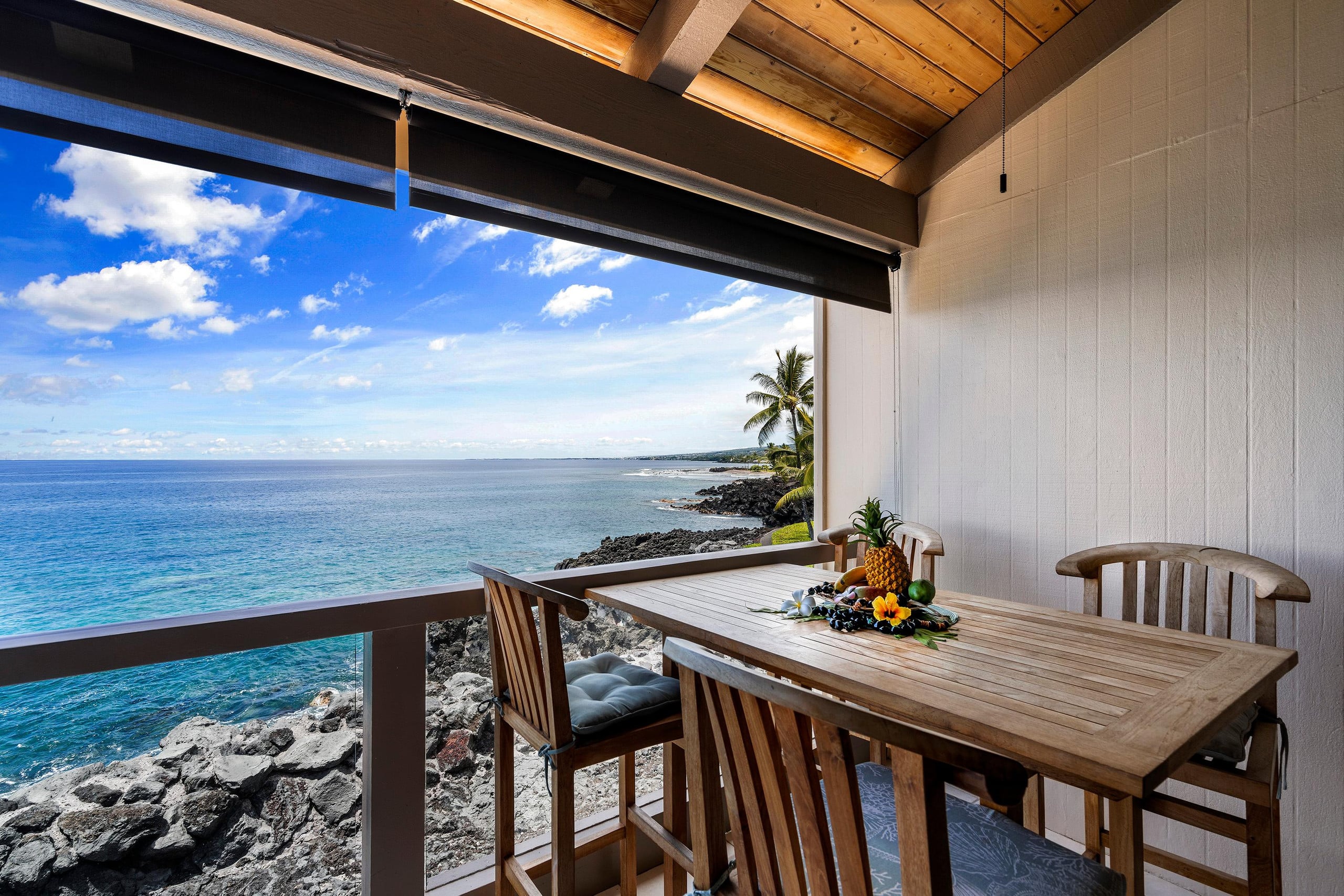 Condo in Kailua-Kona · ★4.78 · 2 bedrooms · 2 beds · 3 baths - Image 1
