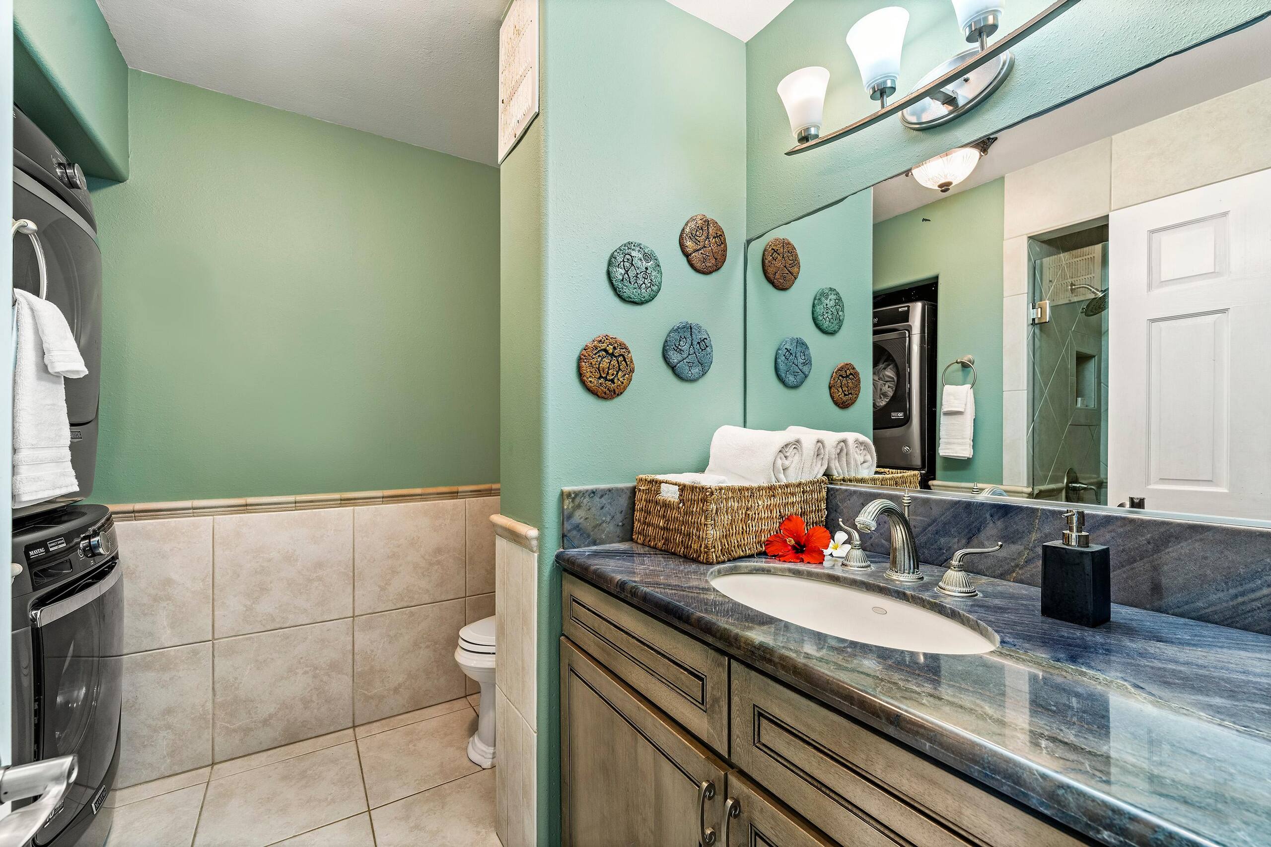 Condo in Kailua-Kona · ★4.78 · 2 bedrooms · 2 beds · 3 baths - Image 24