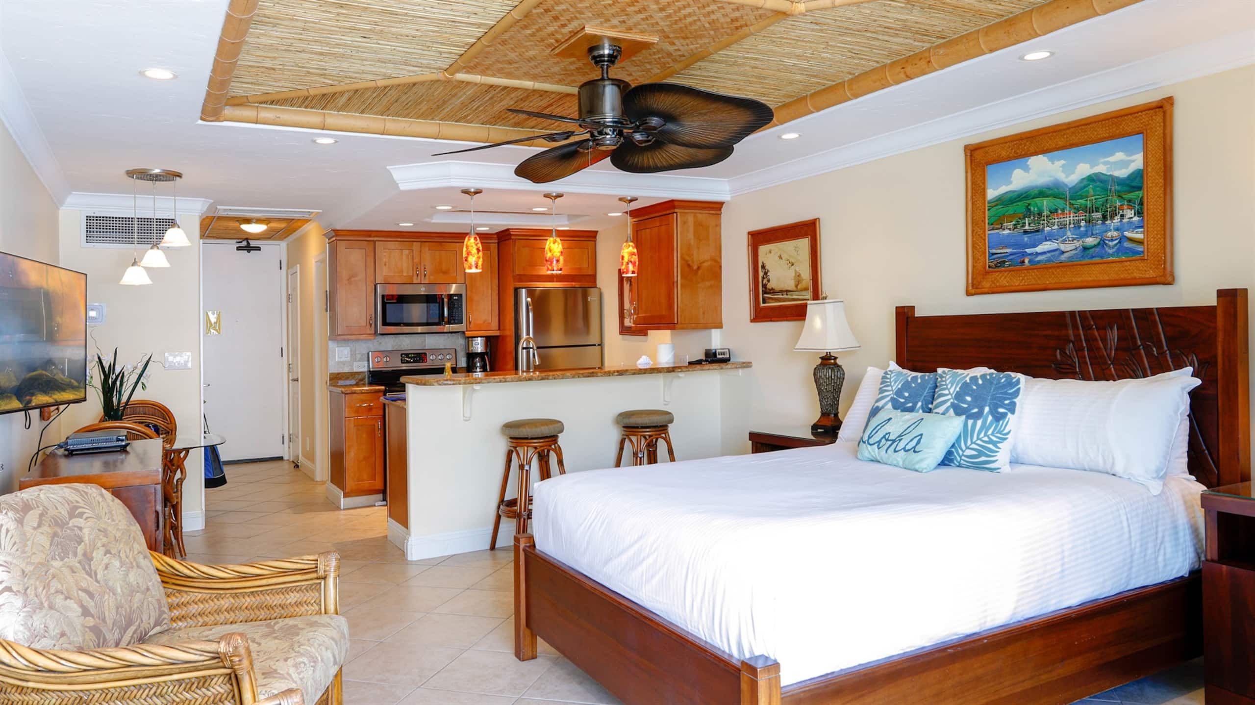 Condo in Lahaina · ★5.0 · Studio · 1 bed · 1 bath - Image 10