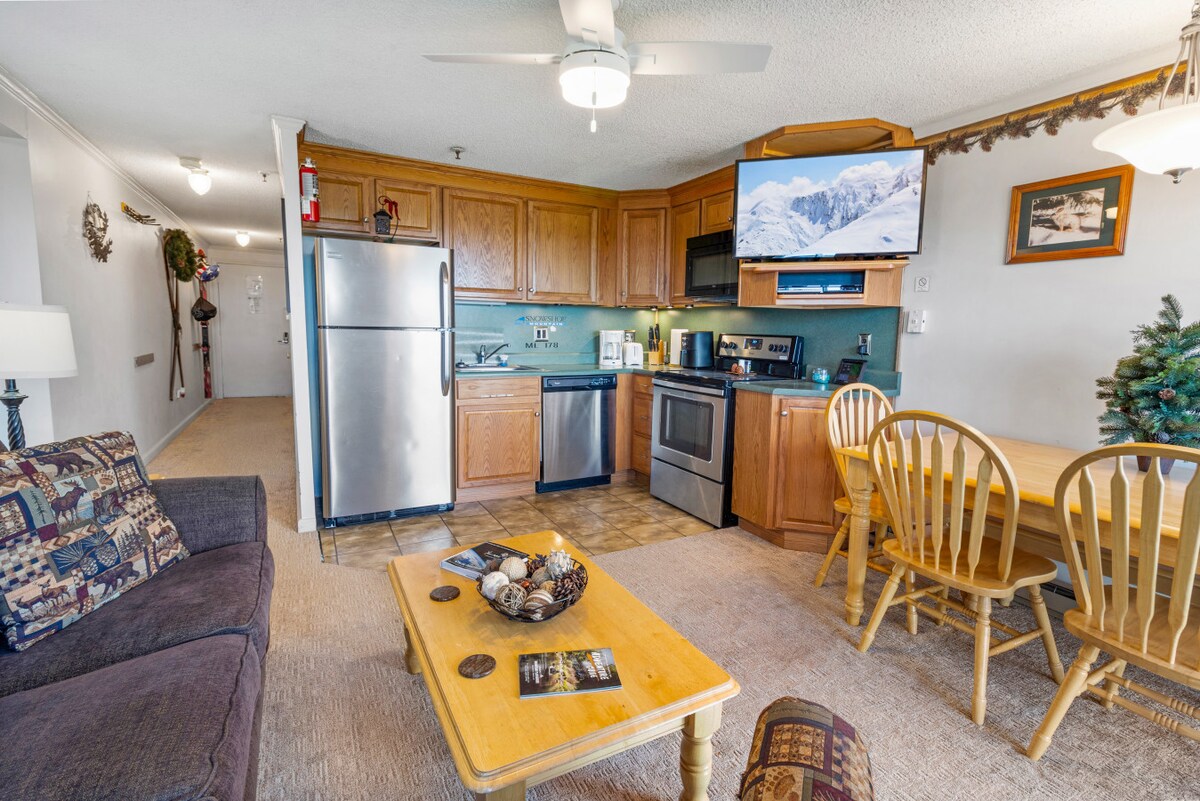 ML178 Killer Views Great Location EZ Parking WiFi - Apartments for