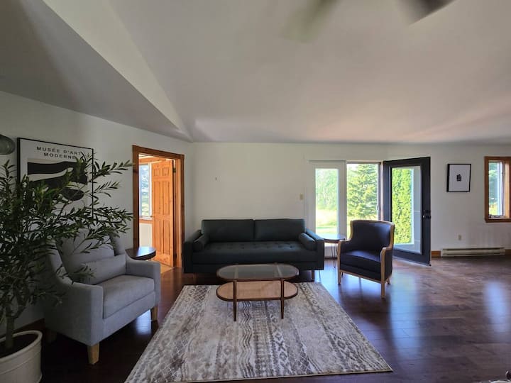 Highland House | Wolfville Wine Country | Sleeps 8 - Wolfville