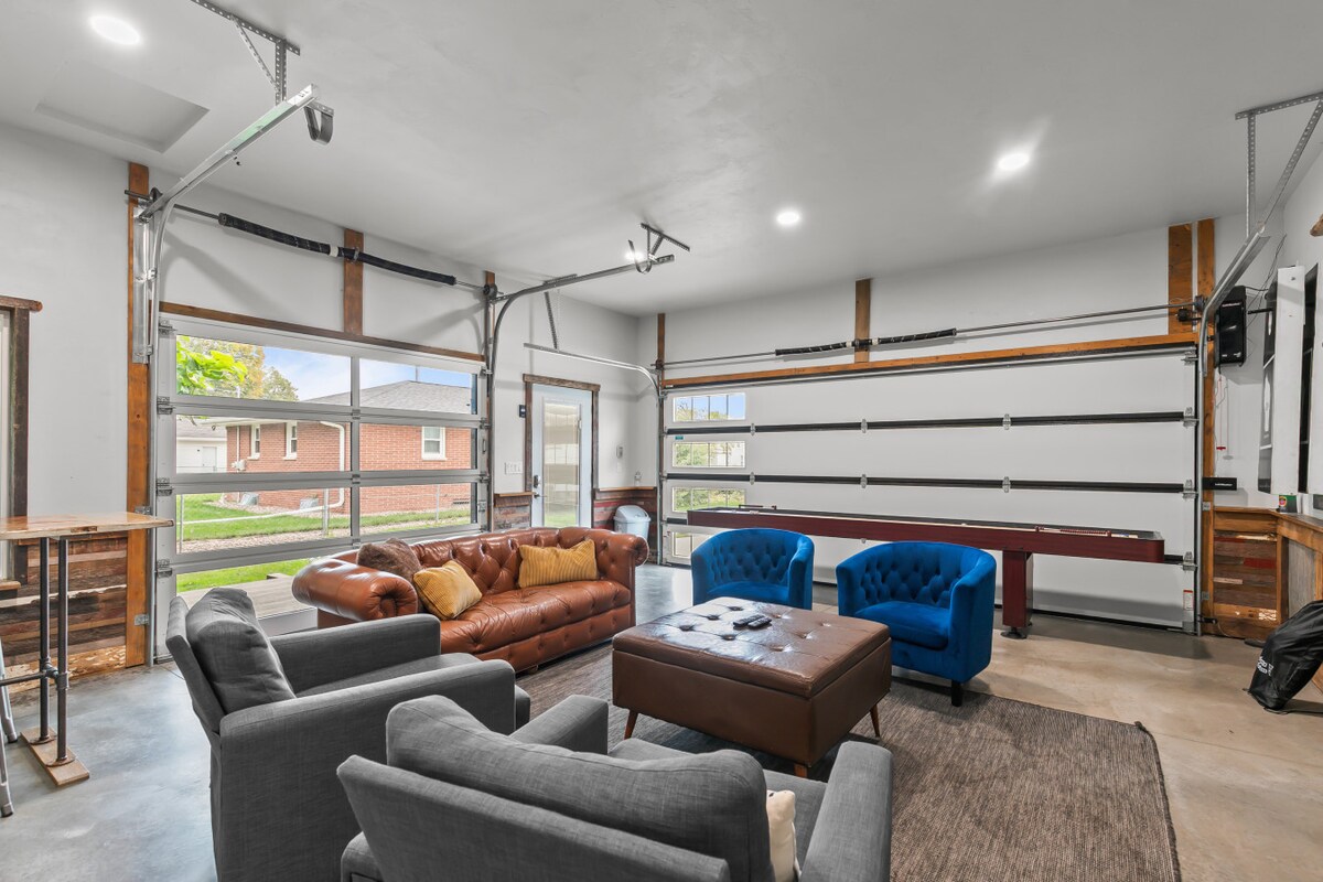 Იმოგზაურეთ ავტოფარეხის გადაკეთებულ შეზლონგში.