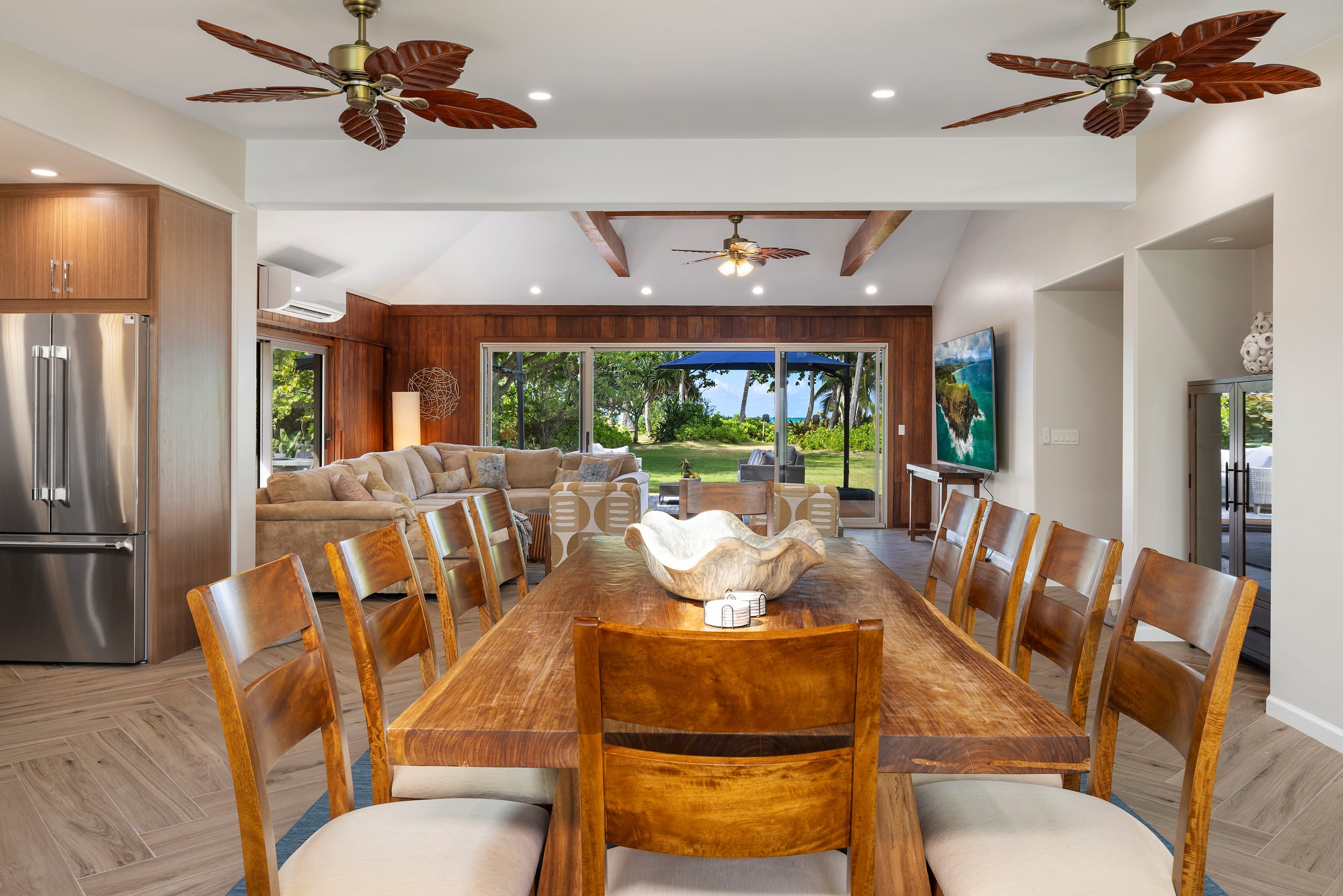 Home in Kailua · ★5.0 · 5 bedrooms · 6 beds · 3 private baths - Image 11
