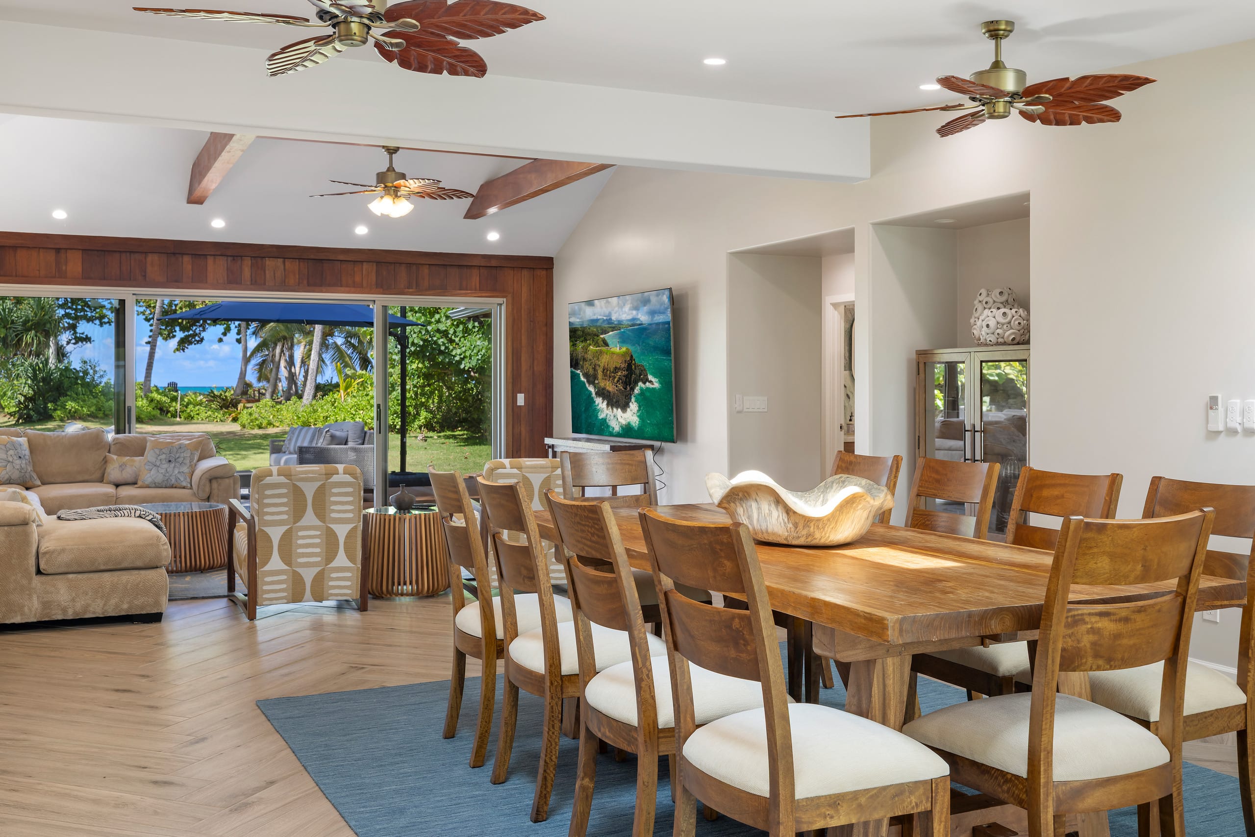 Home in Kailua · ★5.0 · 5 bedrooms · 6 beds · 3 private baths - Image 10