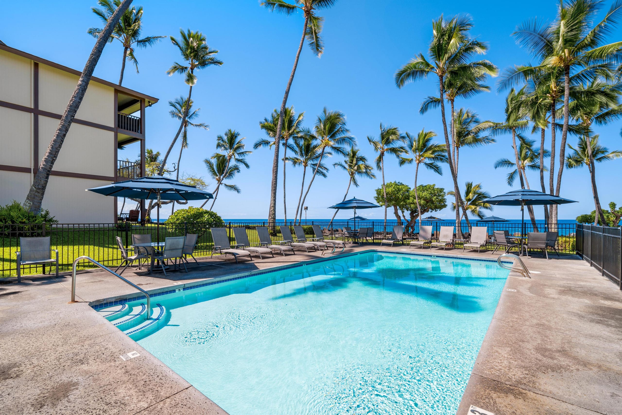 Condo in Kailua-Kona · ★4.67 · 1 bedroom · 1 bed · 1 bath - Image 18