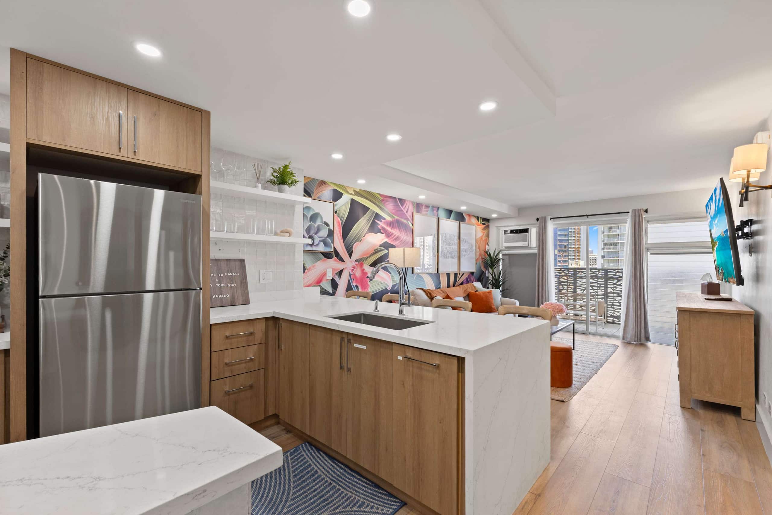 [TOP PICK] Waikiki 2BR Condo | Near Beach & Dining - Image 12