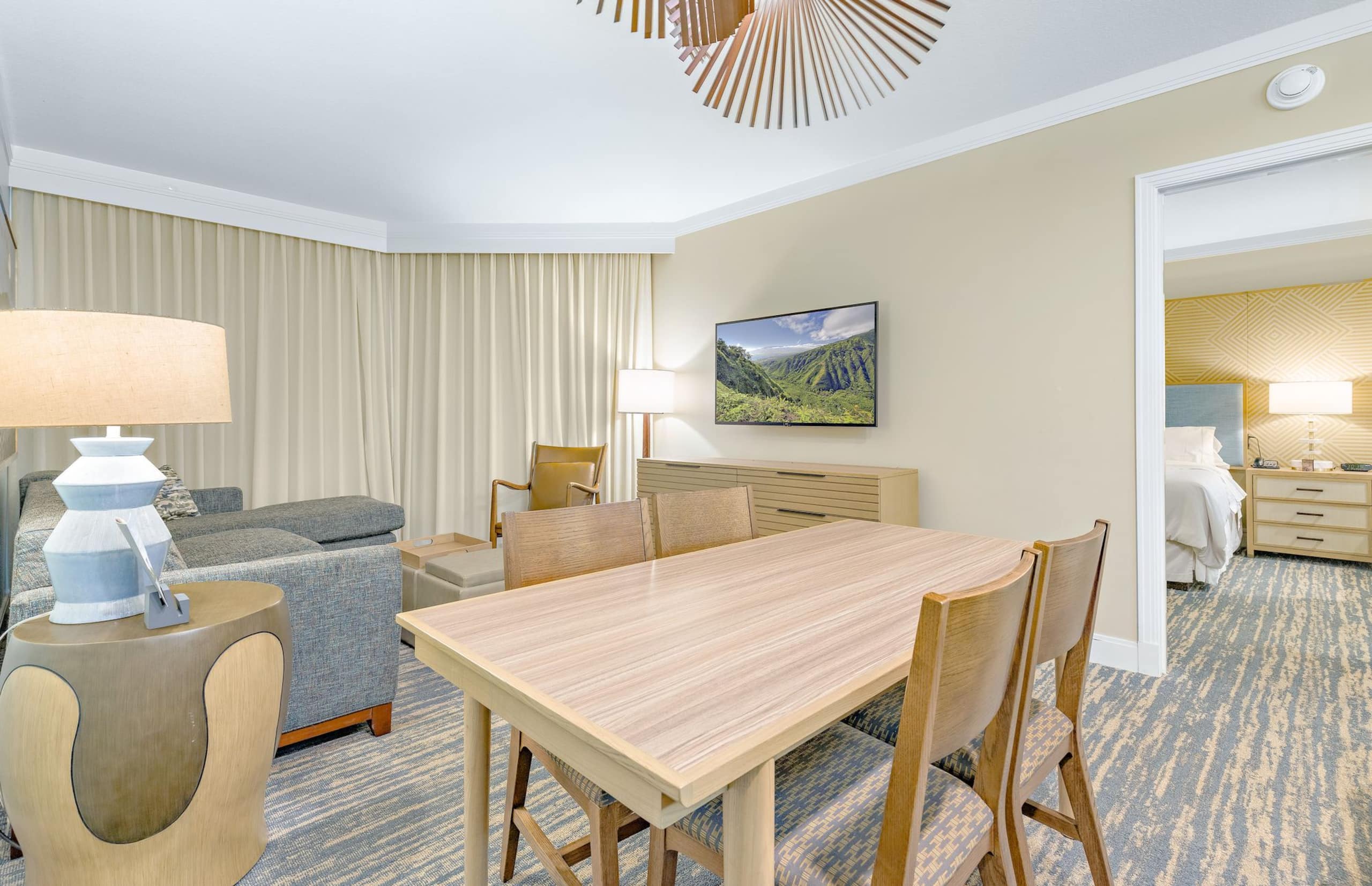 Condo in Lahaina · ★5.0 · 2 bedrooms · 4 beds · 2 baths - Image 6