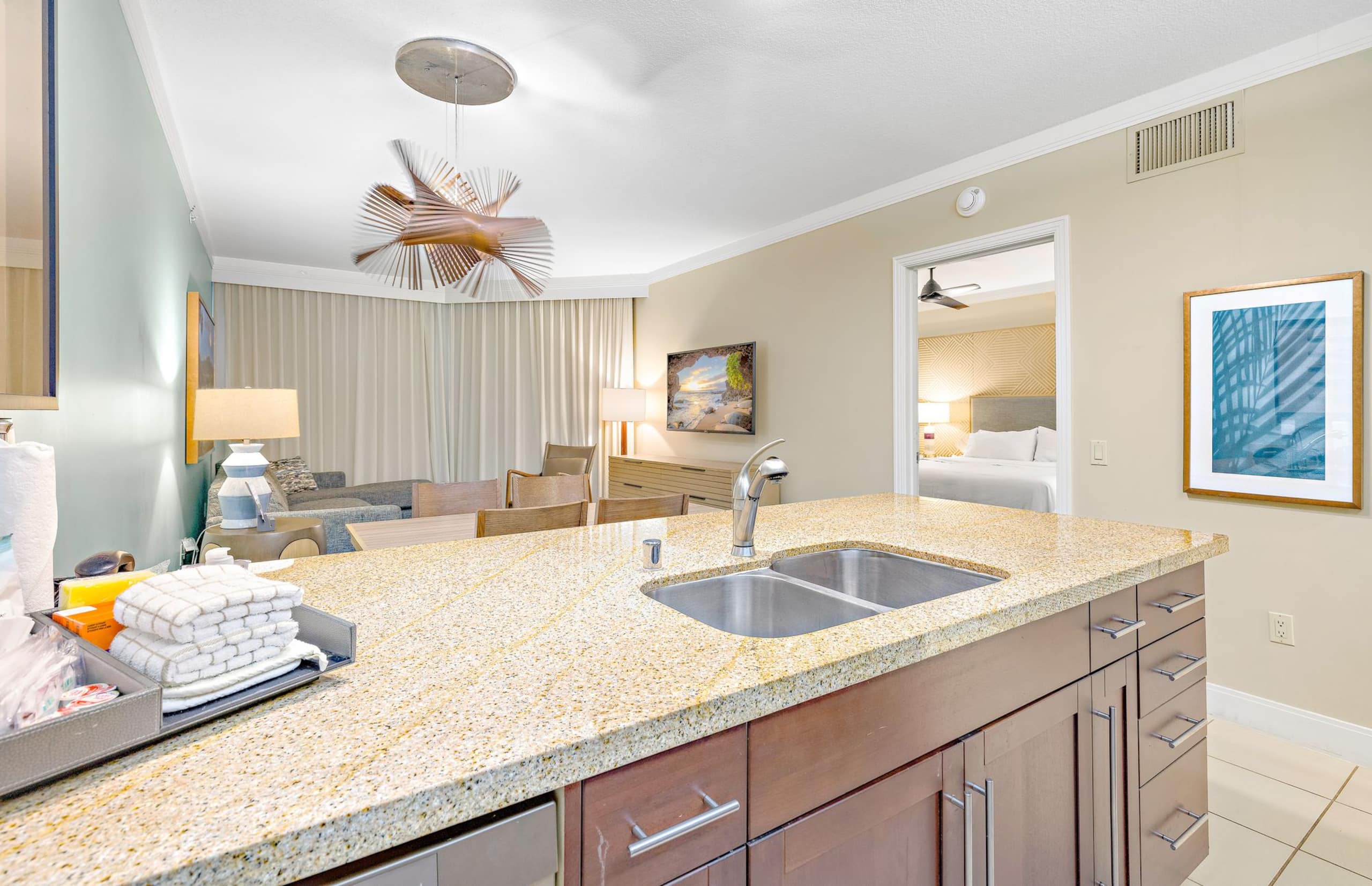 Condo in Lahaina · ★5.0 · 2 bedrooms · 4 beds · 2 baths - Image 9