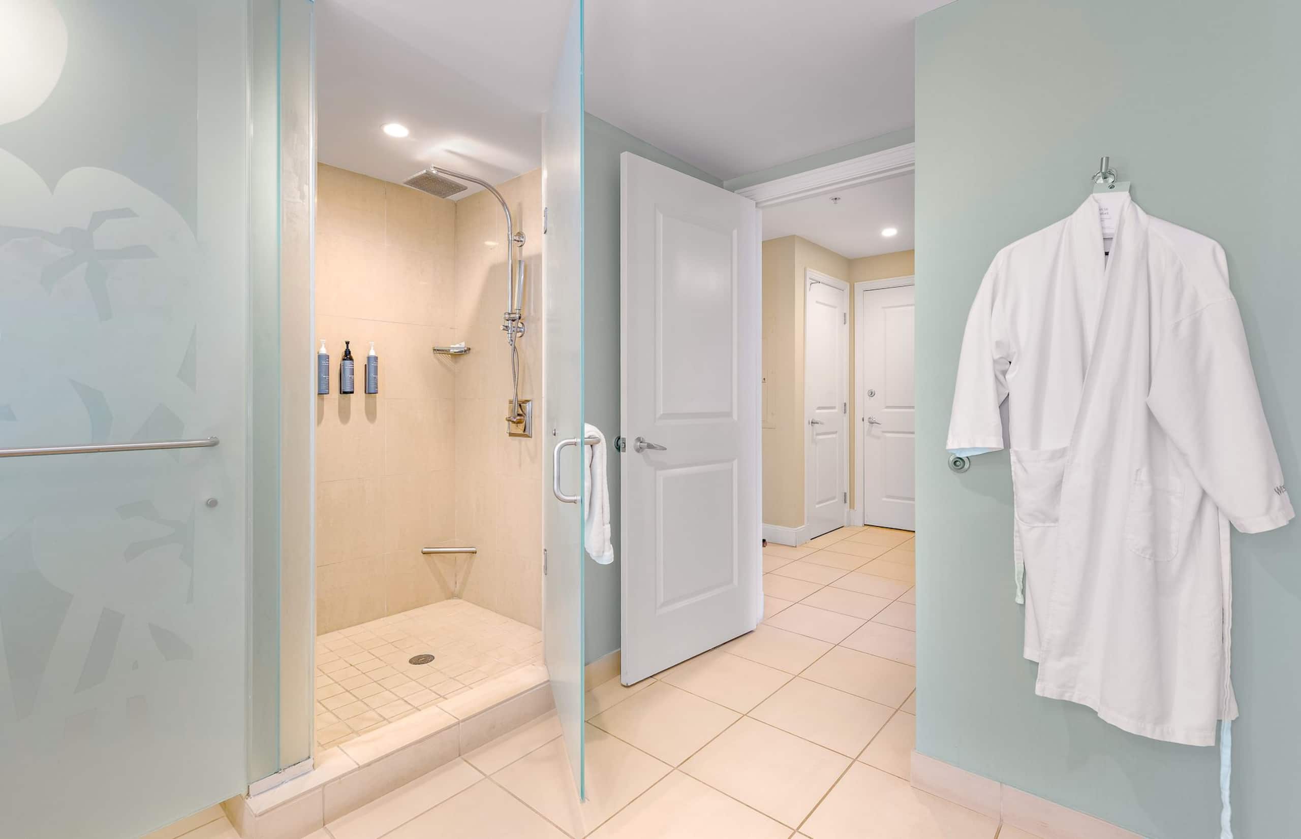 Condo in Lahaina · ★5.0 · 2 bedrooms · 4 beds · 2 baths - Image 17