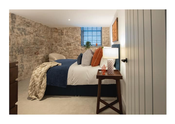 一楼设有家庭卫生间 