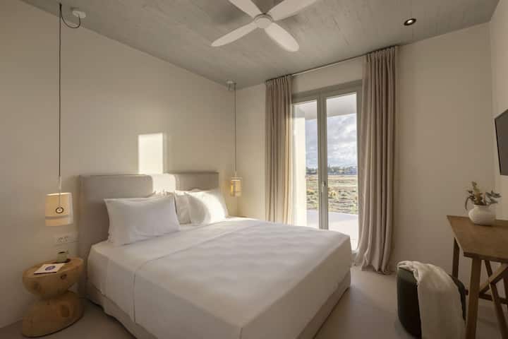 غرفة النوم في الطابق الأرضي في الجناح الجنوبي، مزدوجة. (غرفة النوم 1)