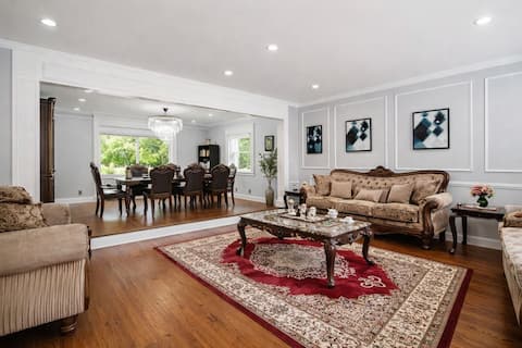 Spacious 6BR Getaway, Game Room, Firepit, NYC