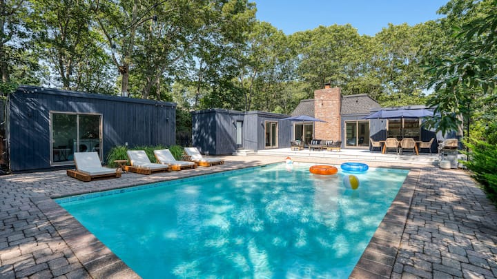 Chic Southampton Getaway With Heated Pool - Bridgehampton, NY