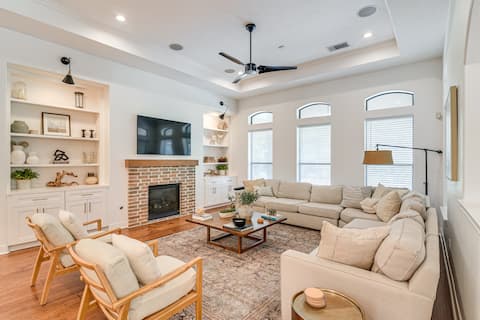 Pool & Hot Tub: Family-Friendly Houston Area Home!