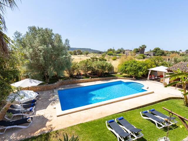 Es Porrassar,Holiday Villa in Cas Concos, Mallorca gallery image 2