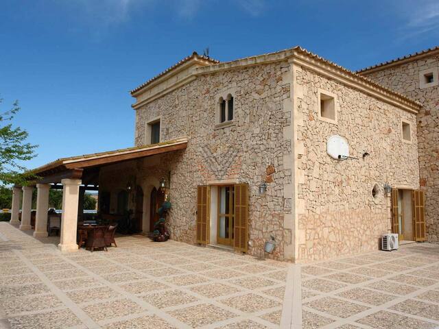 Na Pont, holiday country house for 18 persons in Campos, Majorca gallery image 3