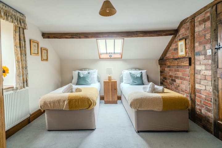 غرفة النوم 2