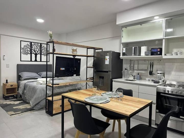 Studio apartment in Colegiales with balcony and shared pool