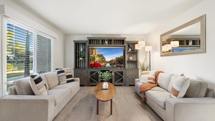Ultra Modern Scottsdale 3 Bdrm Townhome! - 스코츠데일
