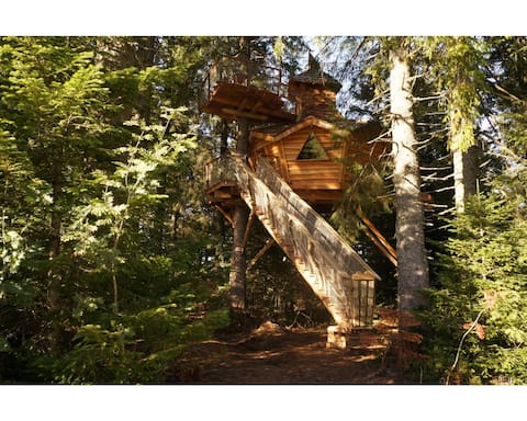 Au Brendezi tree house