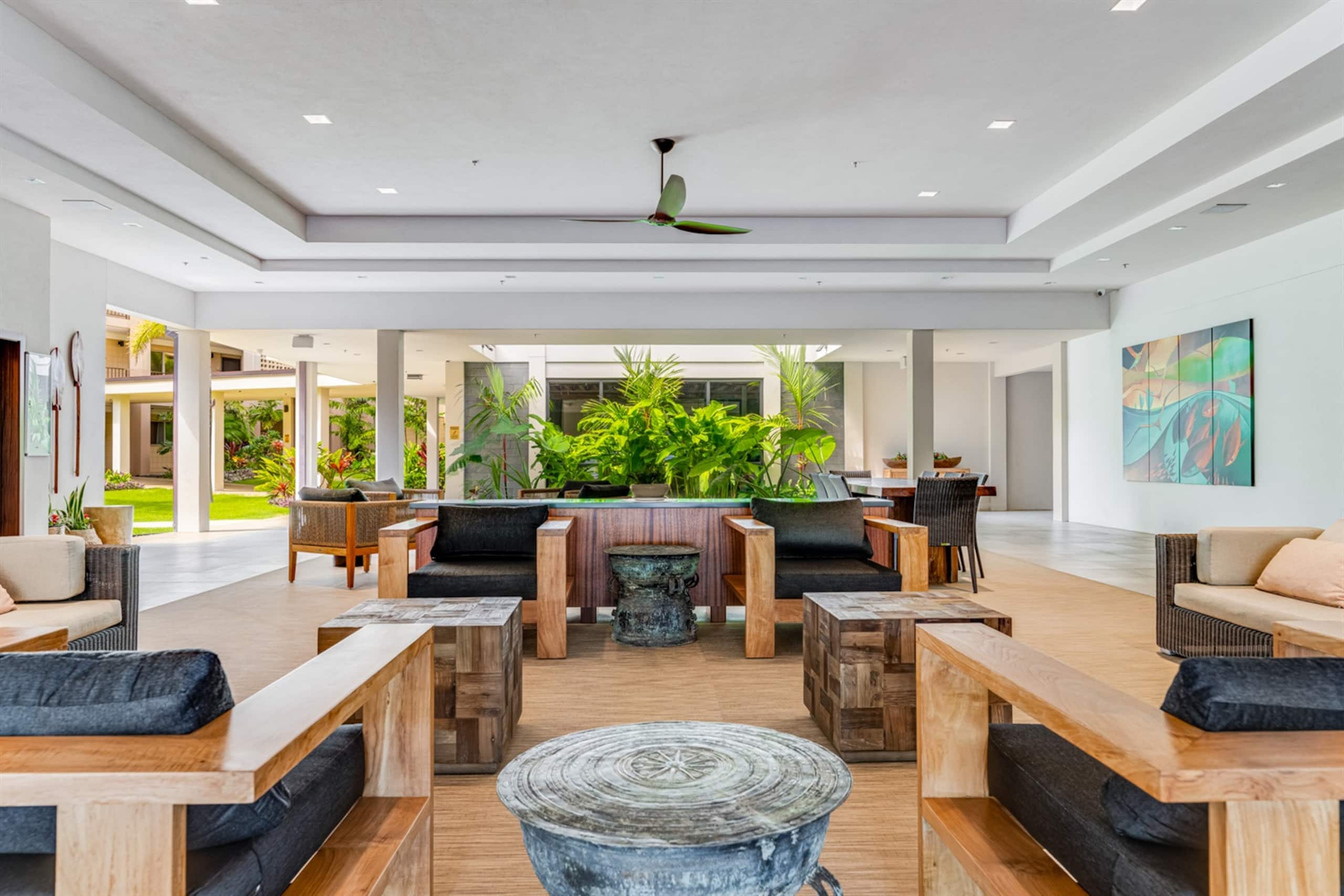Condo in Lahaina · ★4.96 · 1 bedroom · 2 beds · 1 private bath - Image 28
