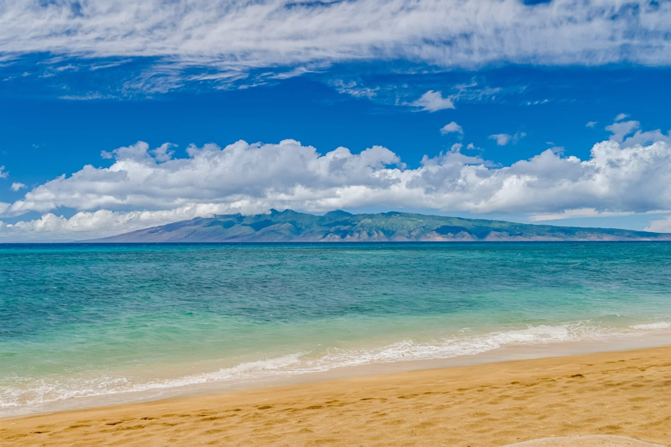 Condo in Lahaina · ★4.96 · 1 bedroom · 2 beds · 1 private bath - Image 6