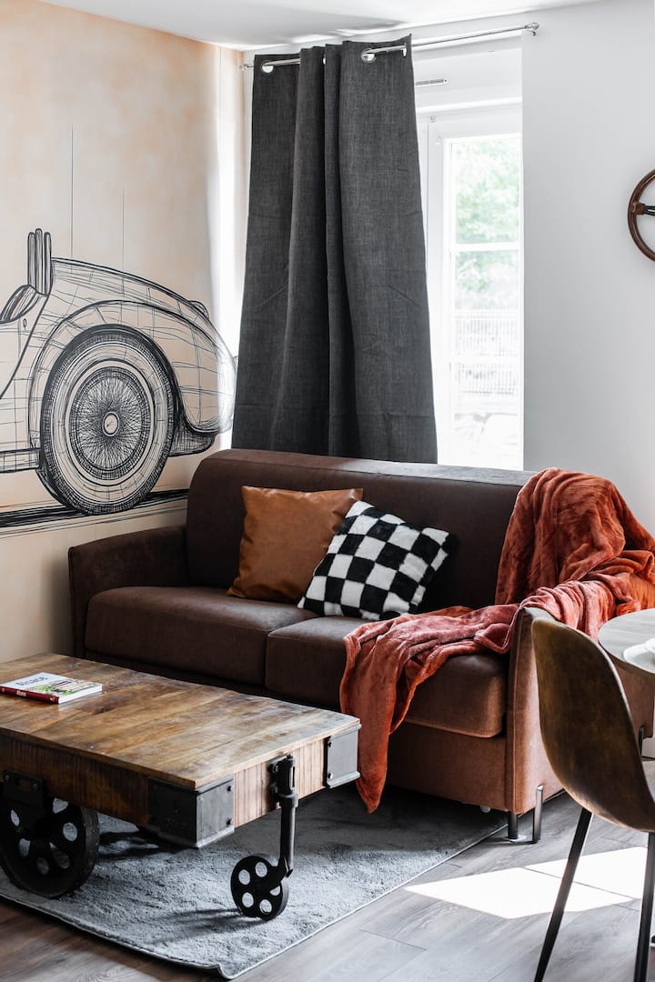 L’automobile, Style Industriel Au Cœur De Mulhouse - 뮐루즈