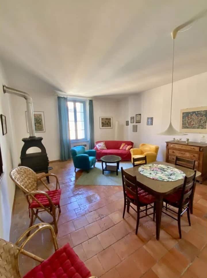 Maison Ancien Café Avec Terrasse Sur Le Toit - Lagrasse