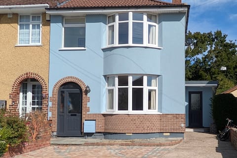 Popular Airbnb listing: Cherry View House 3 Bed Garden Parking sleeps 8 in Eastville