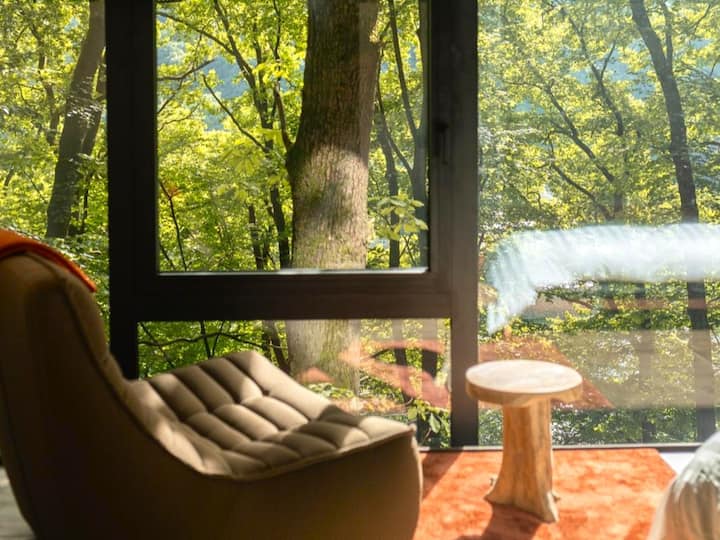 Une Cabane Dans Les Arbres Au Cœur De La Roche - La Roche-en-Ardenne