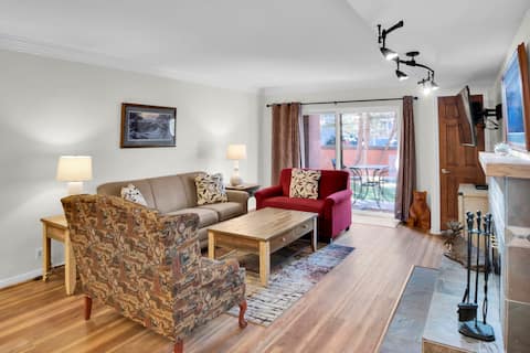Main Street Area Condo - Walking Distance to Lifts