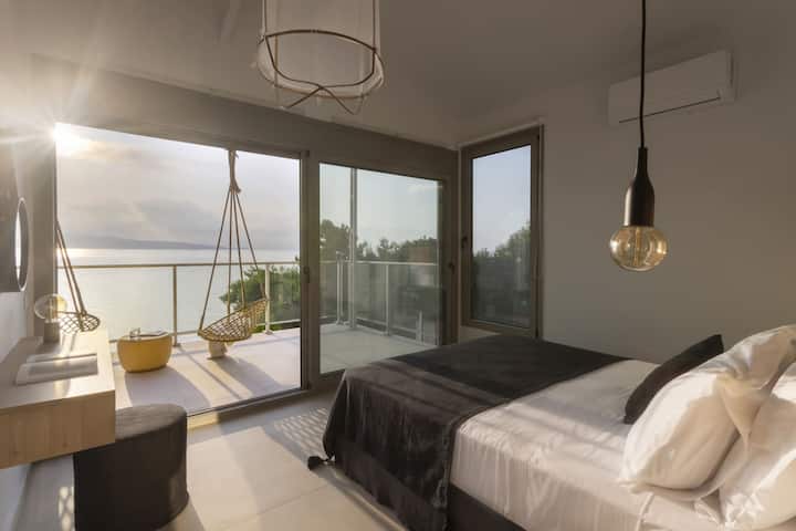 Uno de los dos dormitorios dobles en la primera planta. (Dormitorio 2)