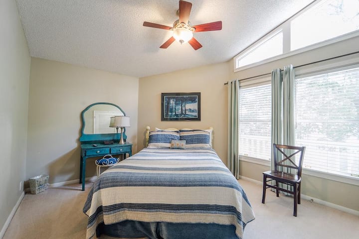 Šesta spavaća soba s bračnim krevetom (160x200) 