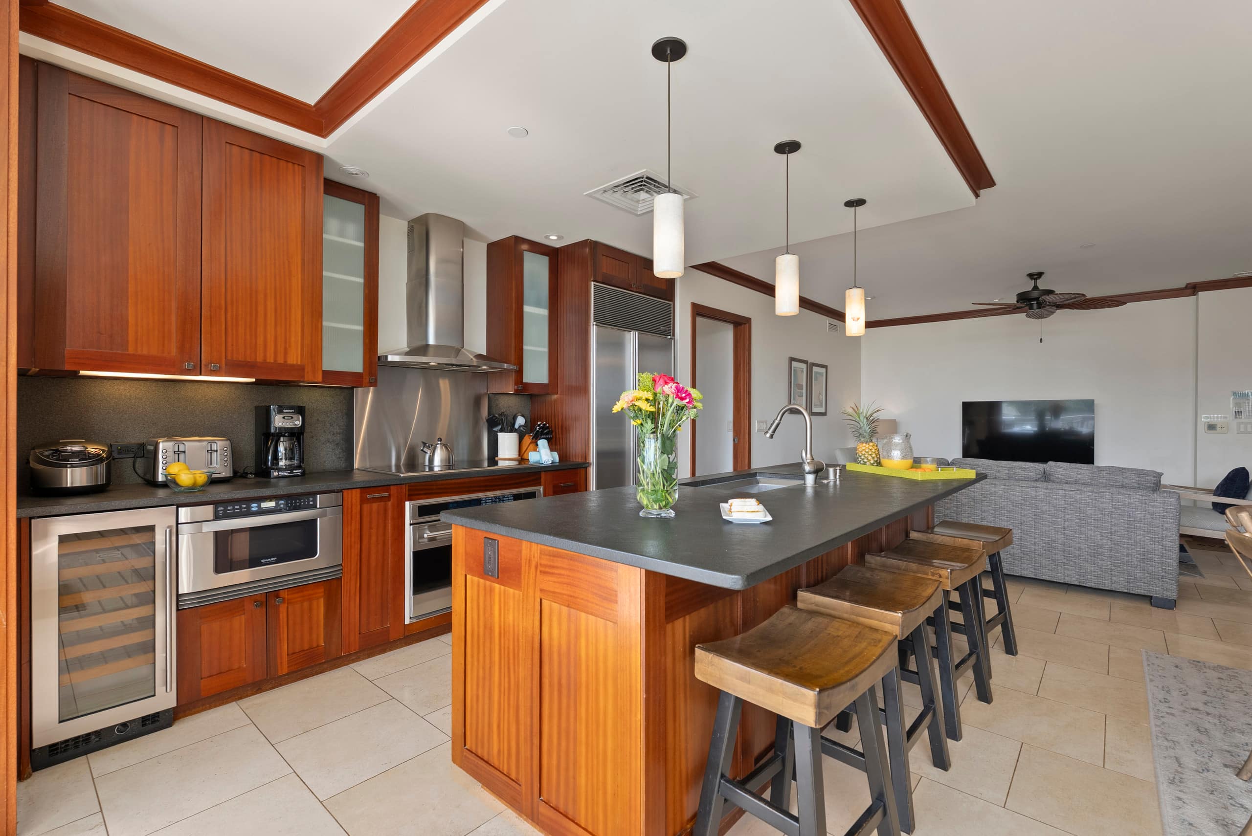 Condo in Kapolei · ★5.0 · 2 bedrooms · 4 beds · 2 private baths - Image 14