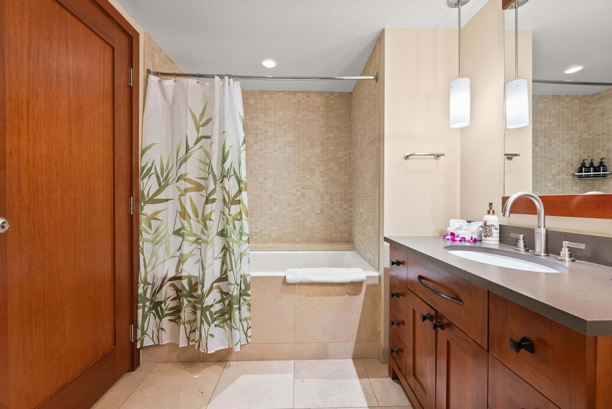 Home in Kapolei · ★5.0 · 3 bedrooms · 5 beds · 3 private baths - Image 25