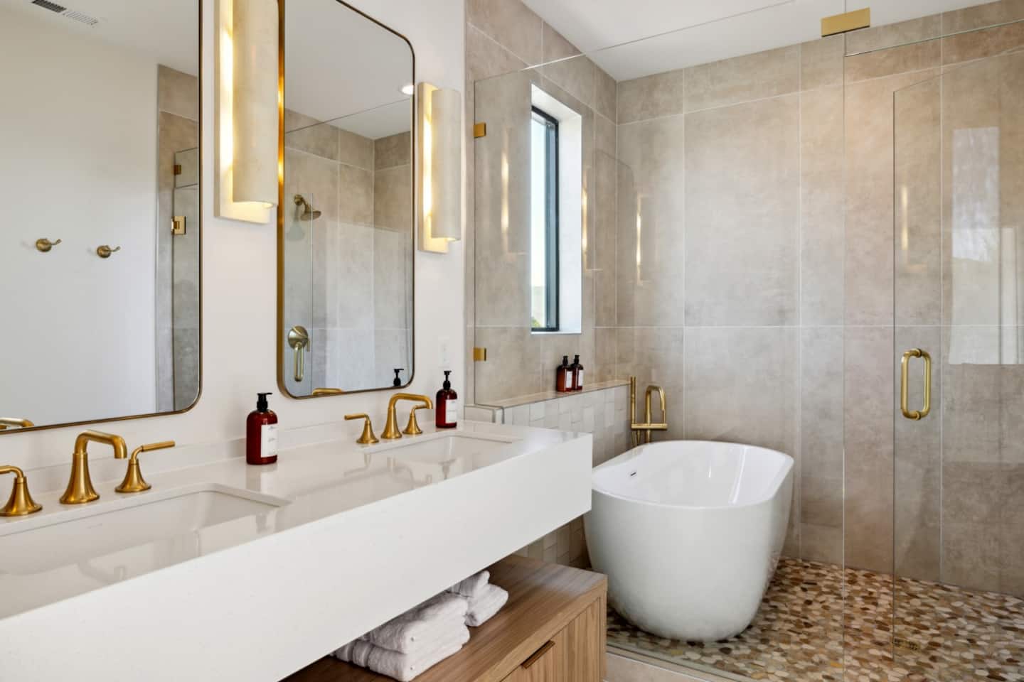 Modern Chalet Minutes from Ski Resorts - Ameyalli