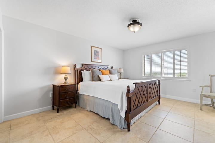 Sandy Key 337 | Pools, Balcony + Beach Access - Perdido Key, FL