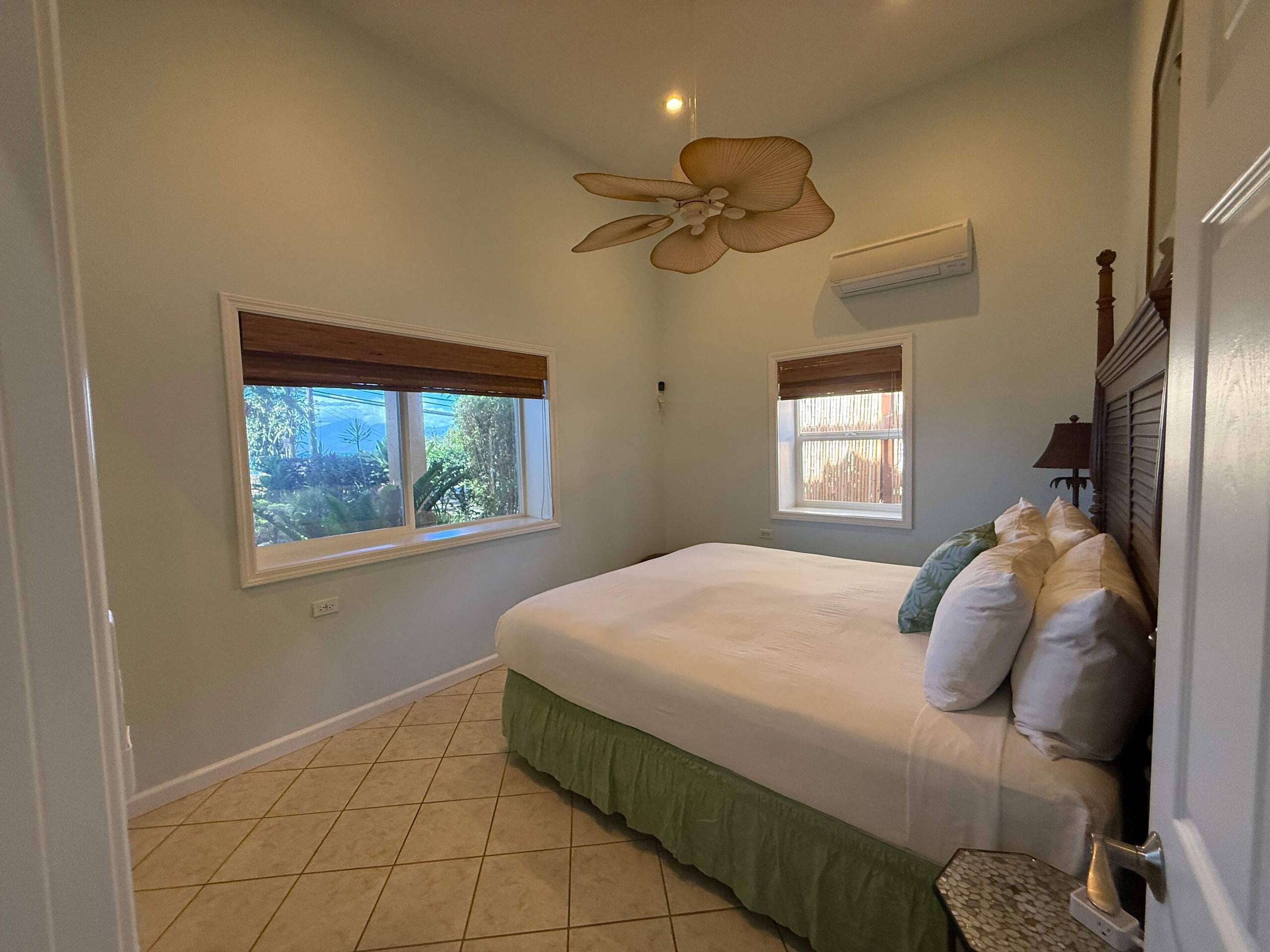 Maui Beach House B&B Royal Suite, Free Breakfast - Image 12