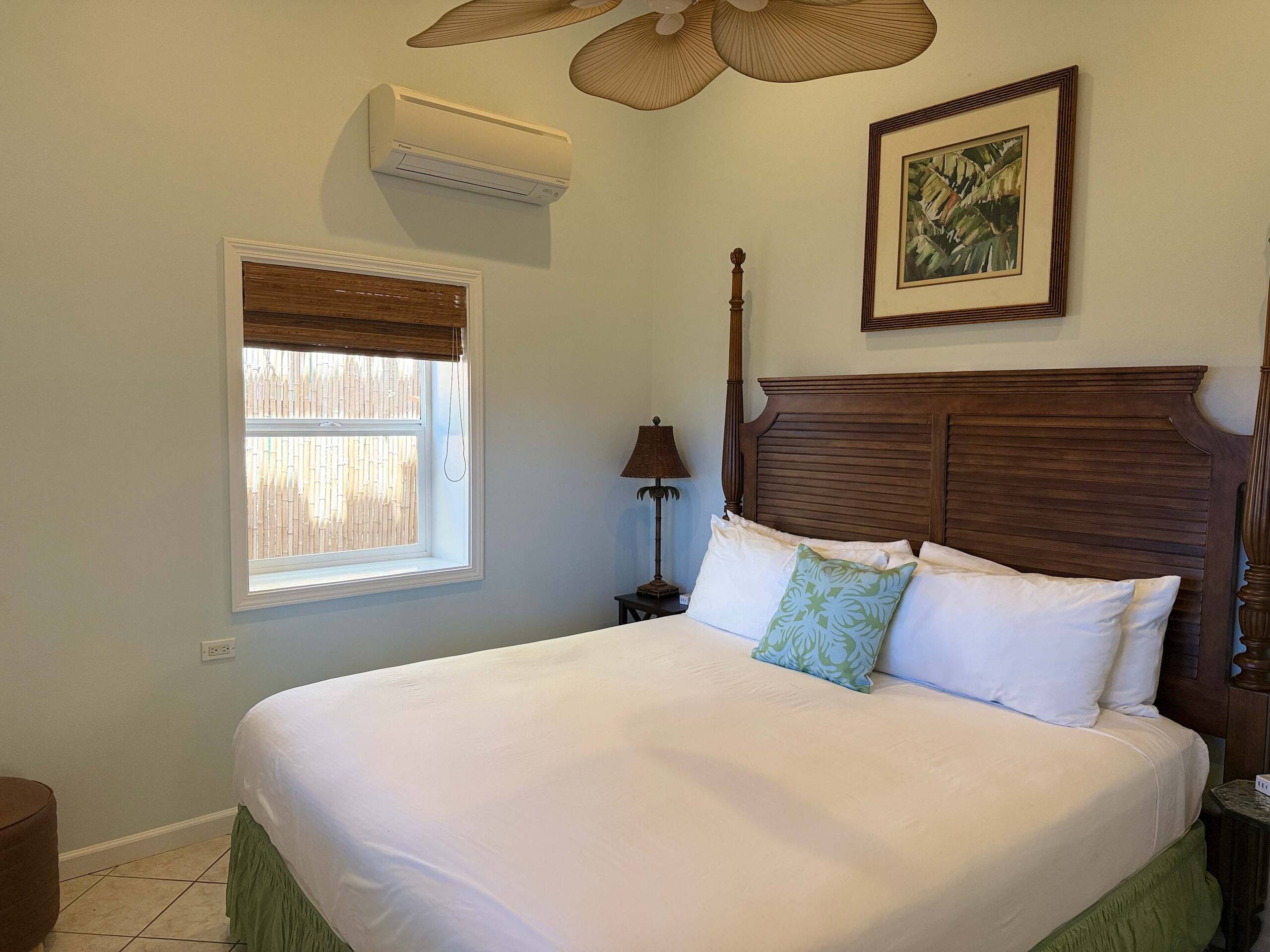 Maui Beach House B&B Royal Suite, Free Breakfast - Image 2