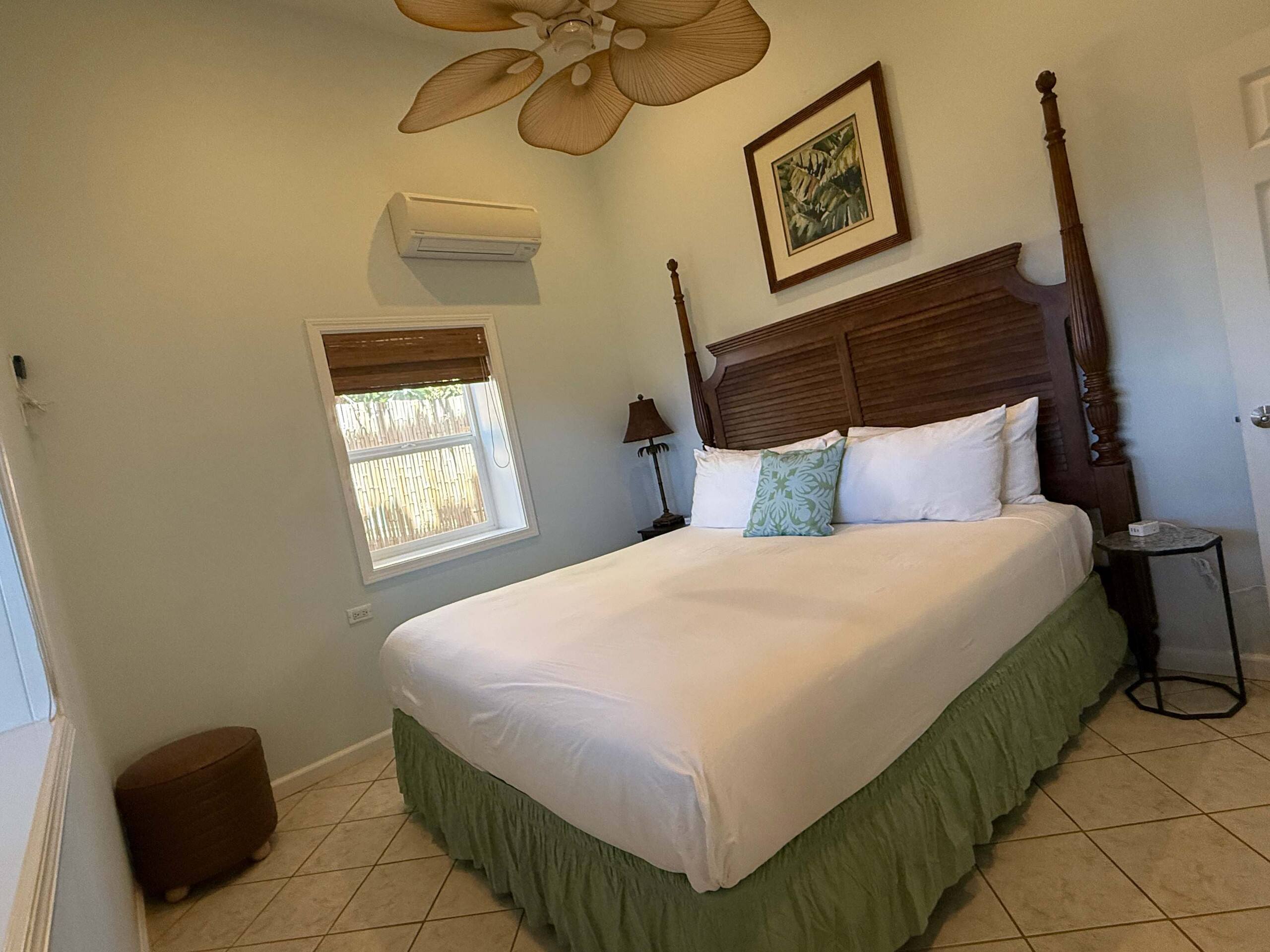 Maui Beach House B&B Royal Suite, Free Breakfast - Image 11